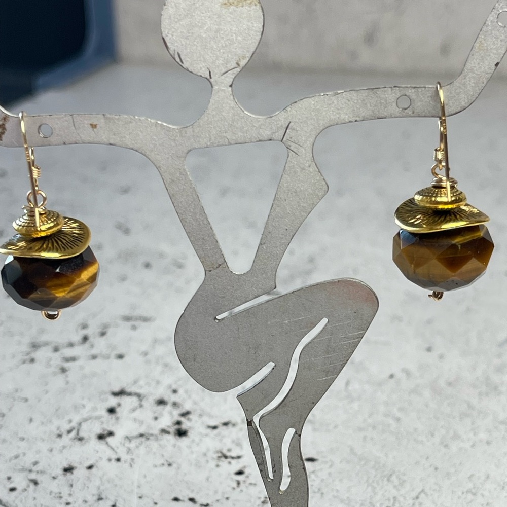 Chic Gold and Brown Tigereye Earrings Dangles. 14kt gold filled wires. - Picture 3 of 5